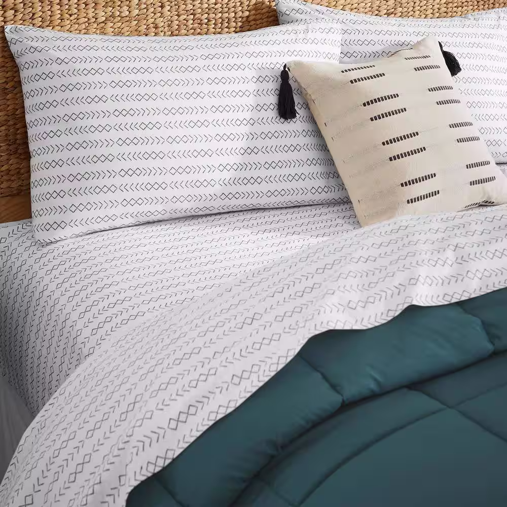StyleWell Light Beige Abstract 18 in. x 18 in. Square Decorative Throw Pillow with Tassels
